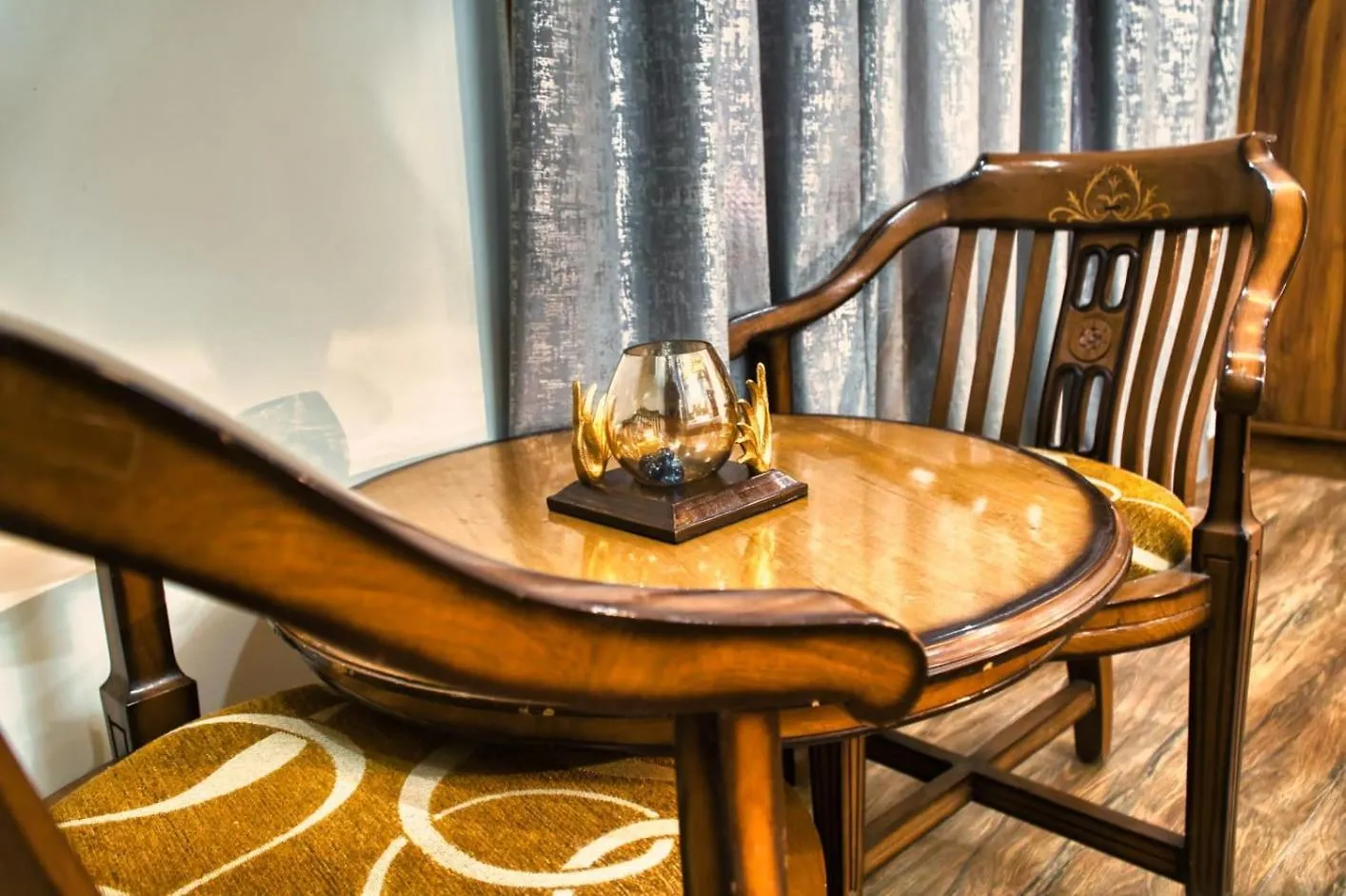 Hill Hideout Rooms & Suites Shimla 0*,