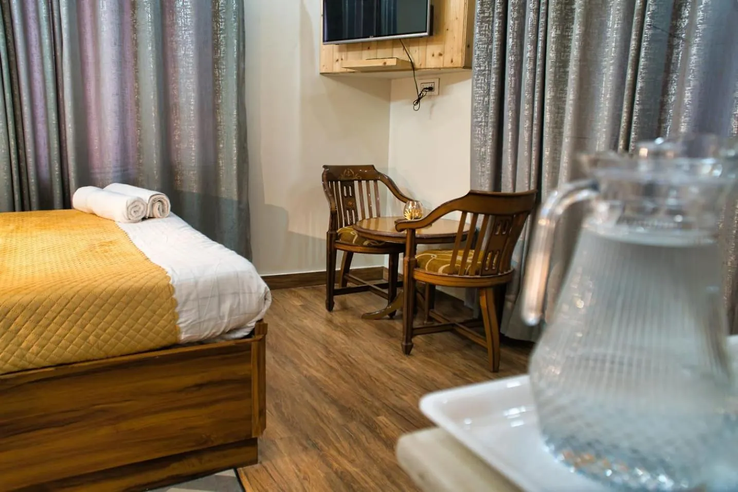 Hill Hideout Rooms & Suites Shimla India
